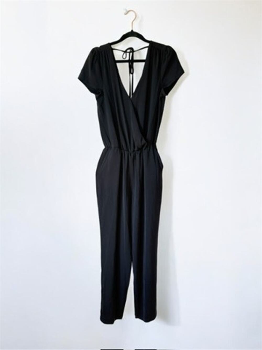 ANTHROPOLOGIE DANIEL RAINN BLACK V NECK JUMPSUIT SHORT SLEEVE XS